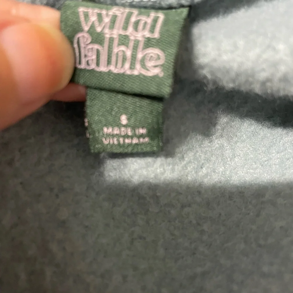 Wild‎ Fable Comfy Sweater Size Small